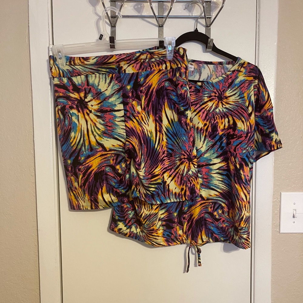 Full Circle Trend Tie Dye 2 Piece Shorts Set